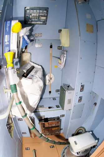 Toilettes des astronautes